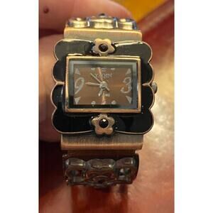 Women's Copper Tone Yaqin Bangle Bracelet Watch